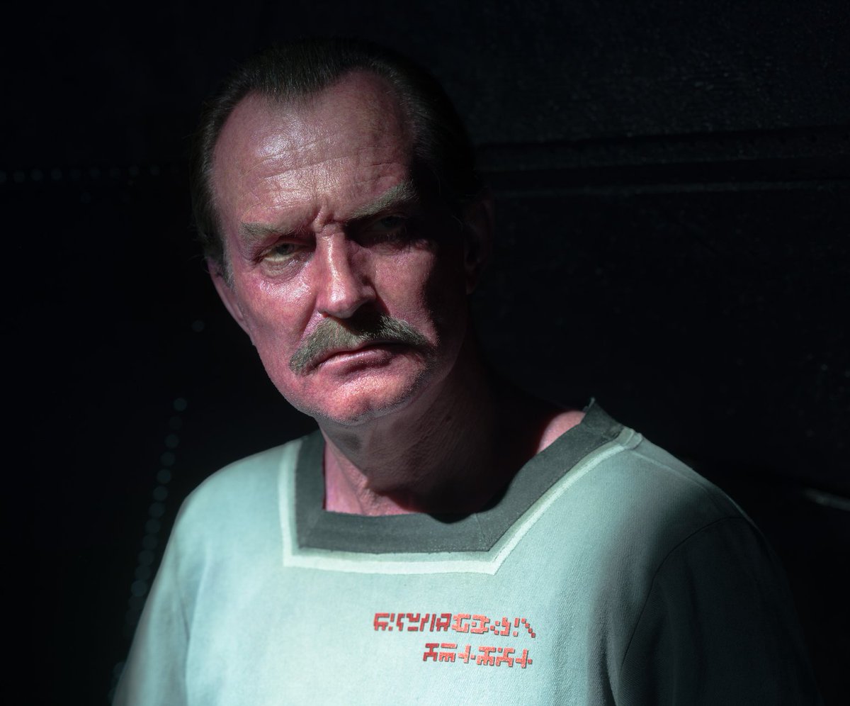 DCUBrief's tweet photo. Sinestro has officially appeared for the first time in 15 years in live action https://t.co/ruY8H1D0an