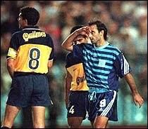 DocMingroni's tweet photo. La desesperación de Latorre por decir que Racing estaba jugando mejor , insostenible 
Aranda Maradoneando y el elogiaba a Marcos Rojo tirando pelotazos https://t.co/QXeTtU3R7F