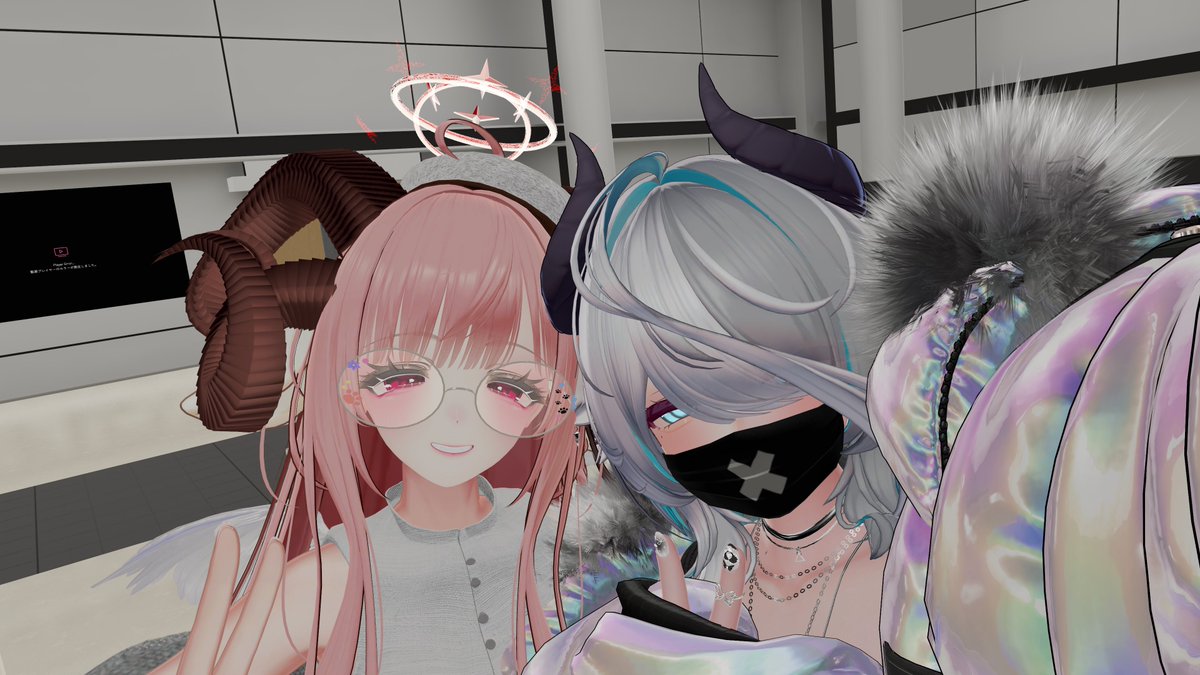 Punint_VRC's tweet photo. 勝負には負けたけど良いお写真撮れた〜！！
でっかいマヌカちゃんです、ぶいぶい https://t.co/m36A9f571P