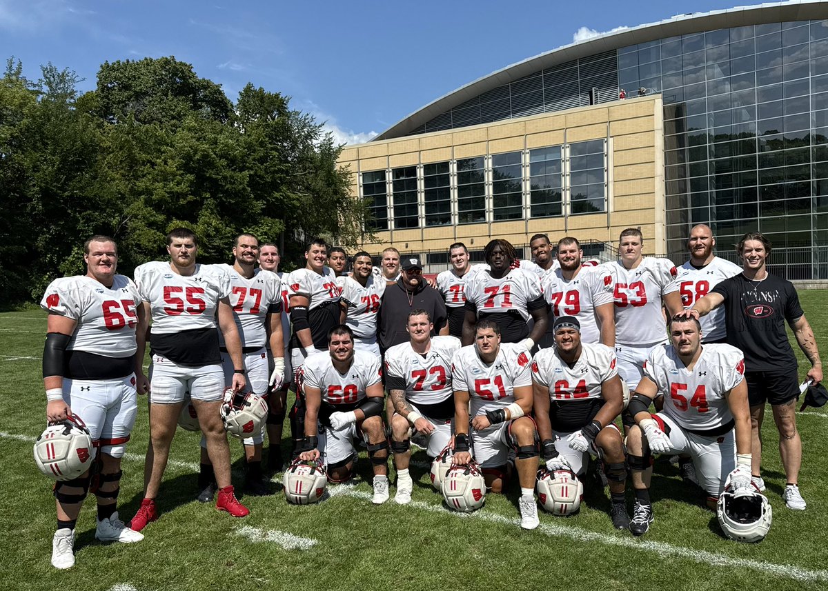 CoachMateos's tweet photo. Gritty MF Badgers ⏳🦡 https://t.co/MAHaUWpTIg