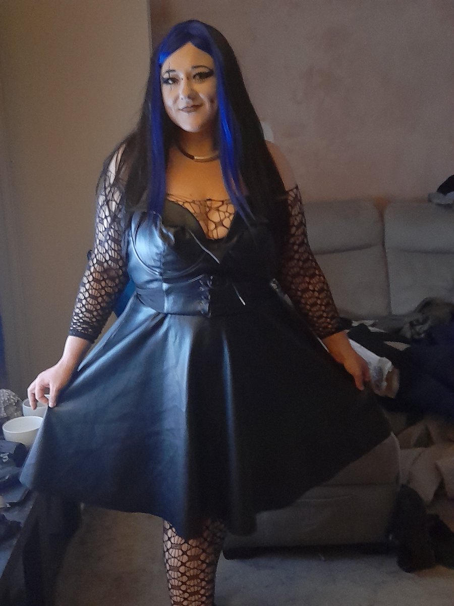 MidnightsRaven2's tweet photo. My new Killstar dress and makeup look Aug 26

#Goth #Gothgirl #Gothbbw #plussizegoth #bigtittygoth #bigtitsgoth #bignaturaltits #bignaturalboobs #bigtits #bigboobs #bdsm #fetish #content #clips #pawg #bigarse #bigass #femdom #corset #fishnets #fetishwear #onlyfans https://t.co/jC4MDrK7Gg