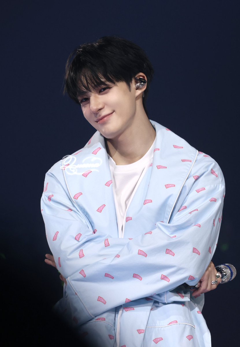queenaX_42's tweet photo. ૮₍ .◜◡◝₎ა

#JENO #제노 #NCTDREAM #NCT #NCT제노 #NCTDREAMFANMEETING #NCTDREAM_10th_Anniversary_Party https://t.co/MZ2vTToFyi