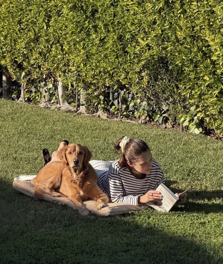 VelvetHidden01's tweet photo. Every day with my furry best friend is a new reason to smile🐶❤️ Come join our adventures and hit subscribe
https://t.co/hF68P1QDPR
#dogsofx https://t.co/NqSXFM2M73