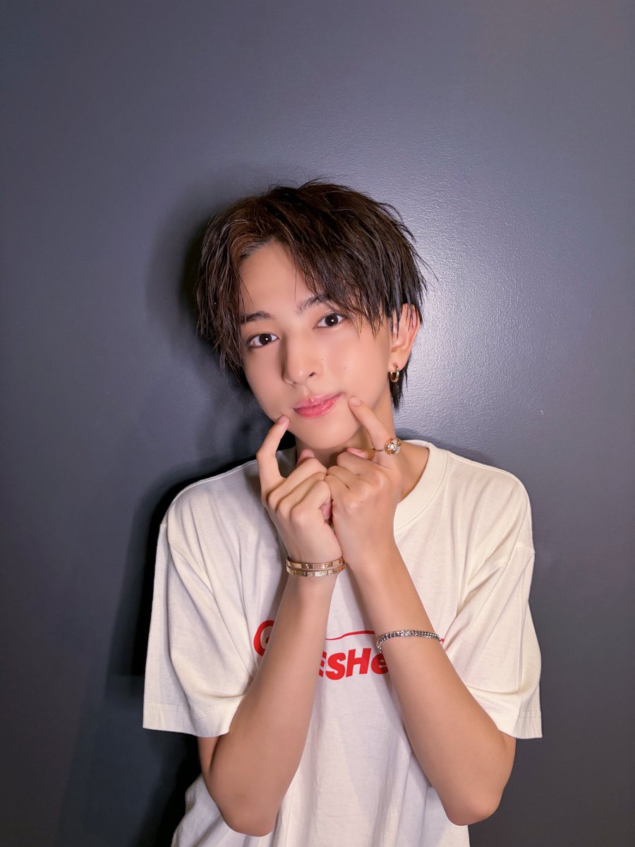 ICEx_official's tweet photo. #こんにちICEx
#八神遼介
#COOLer

『ICEx Fourth Concert Tour 2026
"FRESHest!!" 』開催中！☀️

▼#ICEx 公式HP🧊
https://t.co/NhW8OoPSu1 https://t.co/HTOMfQqKCn