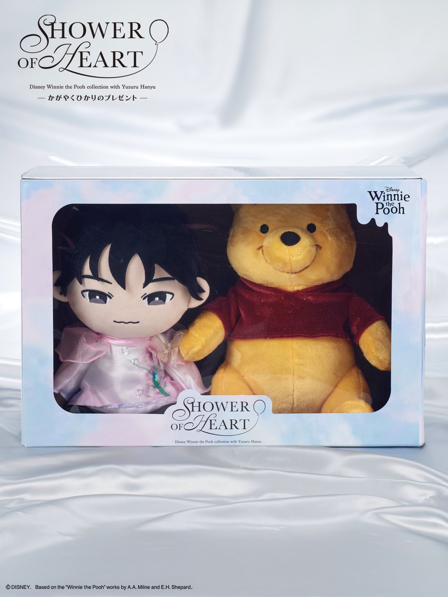 NTVService's tweet photo. 「SHOWER OF HEART - かがやくひかりのプレゼント -」

ここでしか手に入らない限定商品はおよそ100種類✨

●描き下ろし ぬいぐるみ2個セット　11,000円（税込）

#プーさん #羽生結弦 #シャワハー https://t.co/0ltKOo76XI