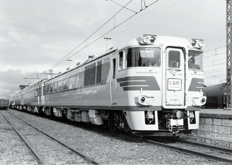 SUBARU_CORP's tweet photo. 8月22日は #チンチン電車の日 🚃

チンチン電車=路面電車ですが、実はSUBARU(前身の富士重工業)、かつて鉄道車両を作っていたことをご存じですか?

路面電車ではないものの、1955年以降、寝台特急の客車や気動車を1万両以上製造。
1989年には、世界初の振子式特急気動車を実用化しました。

街の景色を彩る乗り物の一つに、SUBARUの技術も宿っていたんです。

画像：特急気動車181系(1968年)

#SUBARU #豆知識