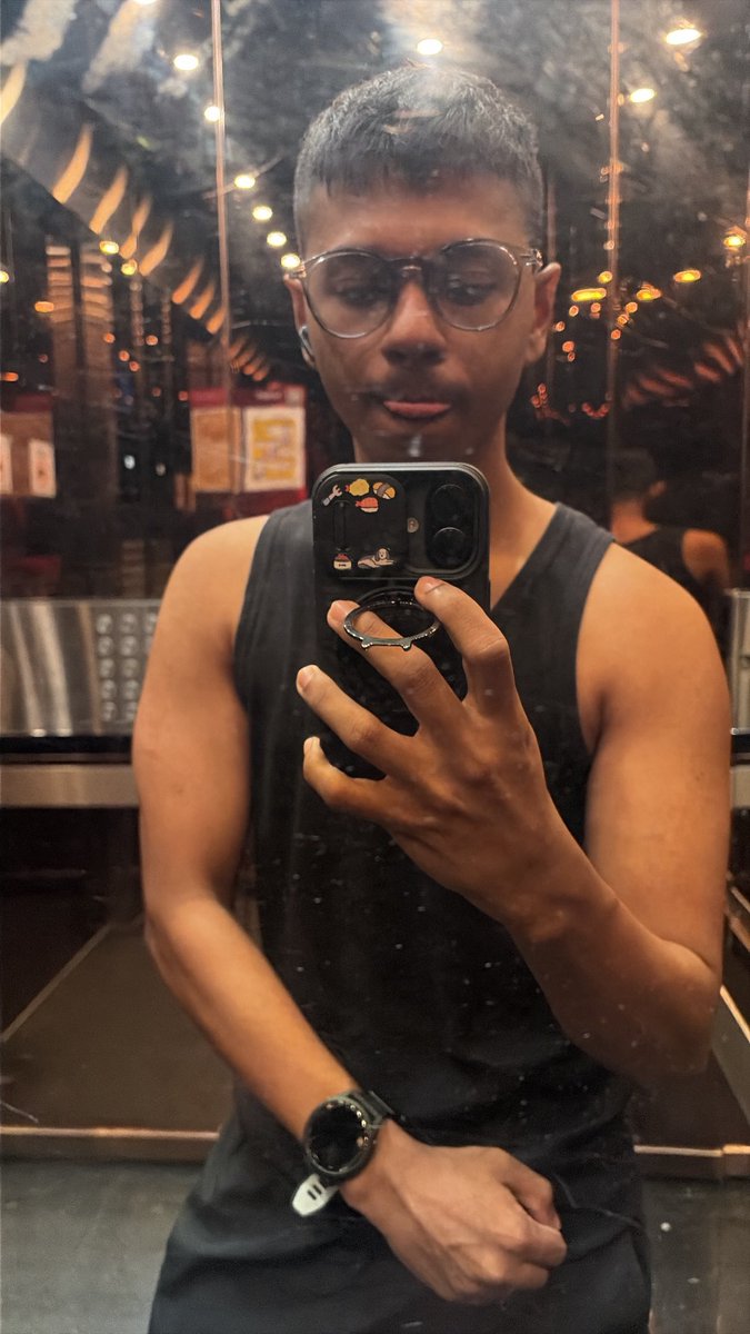 daddysampan's tweet photo. need to get rid of my chubby cheeks :( anyone have any tips to reduce face fat https://t.co/GnAx75bn6I