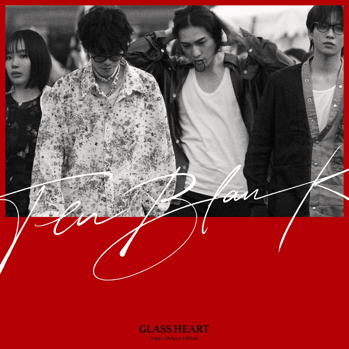 warnermusic_jp's tweet photo. #TENBLANK

𝗧𝗘𝗡𝗕𝗟𝗔𝗡𝗞
"𝗚𝗹𝗮𝘀𝘀 𝗛𝗲𝗮𝗿𝘁" -𝗦𝘂𝗽𝗲𝗿 𝗗𝗲𝗹𝘂𝘅𝗲 𝗘𝗱𝗶𝘁𝗶𝗼𝗻-
𝟭𝟬.𝟮 𝗥𝗲𝗹𝗲𝗮𝘀𝗲

全世界で配信中のNetflixシリーズ『#グラスハート』の
劇中に登場するバンド「TENBLANK」

メンバー全員が集結した奇跡のファンミーティングより
臨場感溢れるライブ音源を収録した
超豪華CD2枚組の『Glass Heart（スーパー・デラックス・エディション）』が発売決定！

💿ご予約はこちら
https://t.co/4Qv3cWRGnn

#GlassHeart