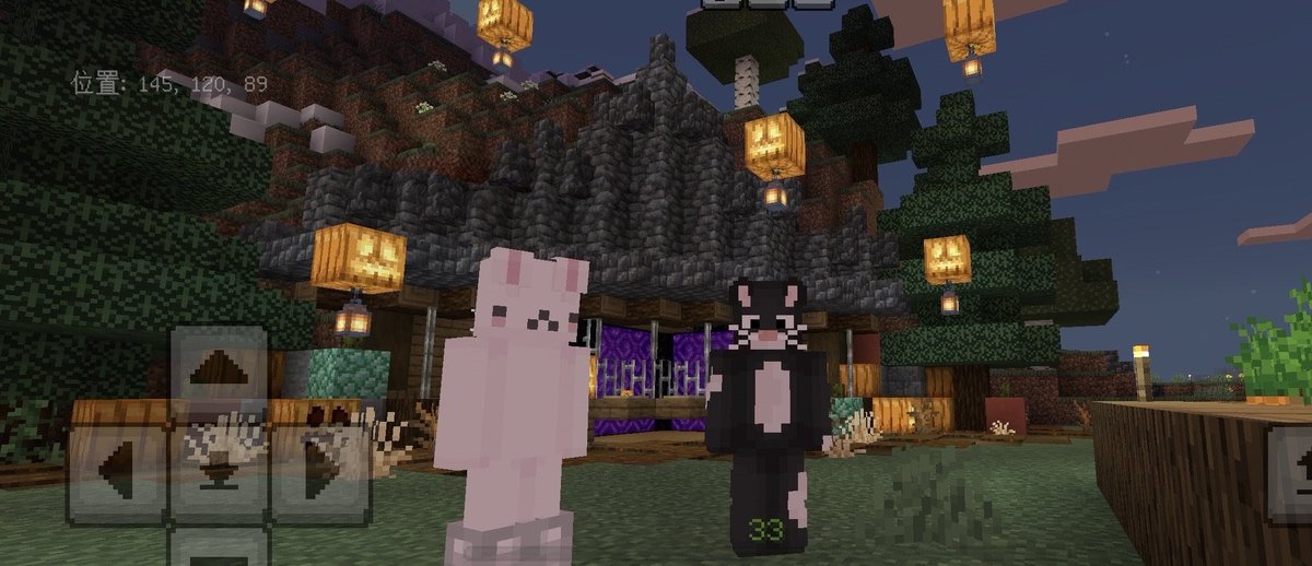 Chisan14403's tweet photo. マルチプレイにてRealmsマスターが作ったハロウィンオブジェ(気が早い)！センス良すぎてはげそう
#マインクラフト #minecraft #マイクラ #Switch #統合版 https://t.co/czSS1pZjII
