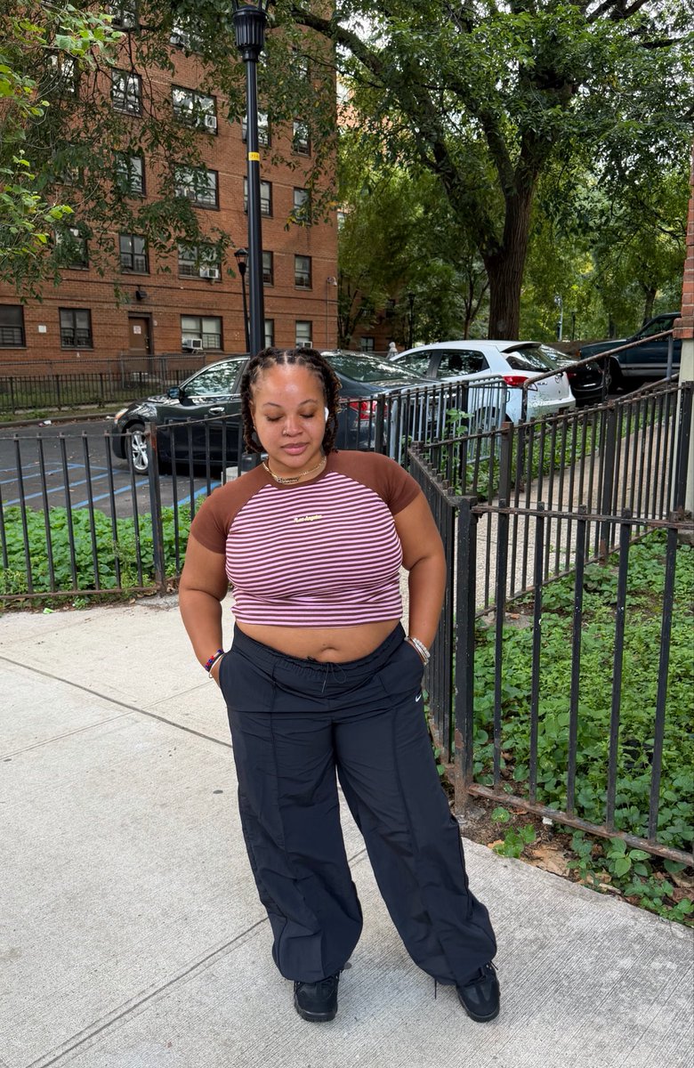 eglizzyy_'s tweet photo. Gotta let the tummyy outtt 🥰😌 https://t.co/IT9h5cbxfZ