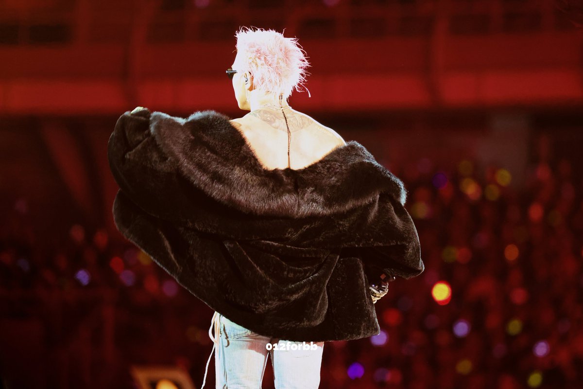 012forbb's tweet photo. 🫣🫣🫣

@Realtaeyang

#빅뱅 #BIGBANG 
#COSMOS 
#태양 #TAEYANG #동영배 https://t.co/CGVL830XnE