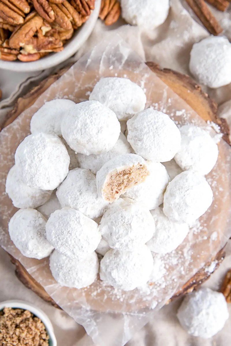 pochipilled's tweet photo. @KaladinOW this is my mexican grandma's recipe for these yummy snowball cookies :3 (aka mexican wedding cookies/polvorones) the end result is so worth it!!! https://t.co/wBFztnHYY9