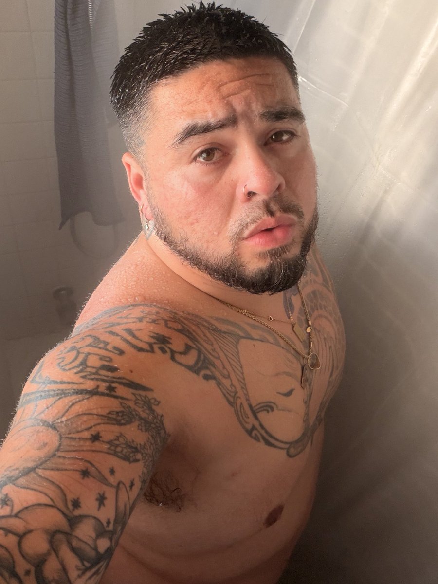Cestpaxmoi's tweet photo. I’m new here
Help me find some friends 🙈 https://t.co/z4hbChlupc