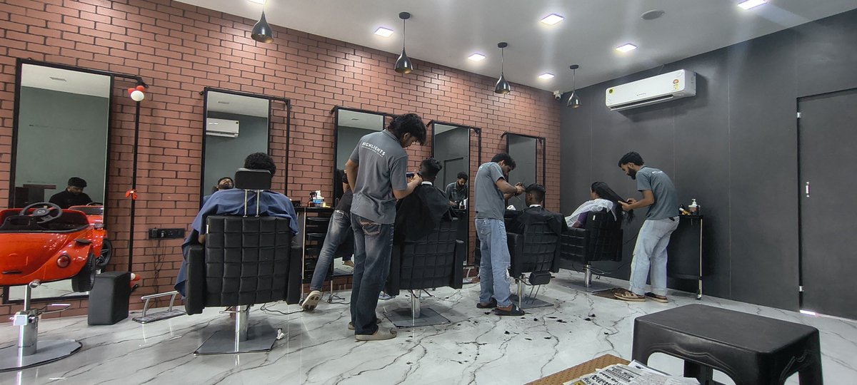 vlogs_sasi's tweet photo. kadathur Salon kadai  Dharmapuri Tamil Nadu Indian https://t.co/Q0NnfLnWdx