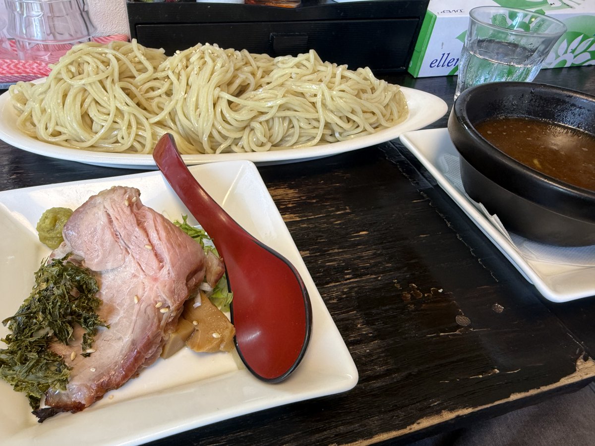 zaixol's tweet photo. にゃーん https://t.co/pt26rddZP6