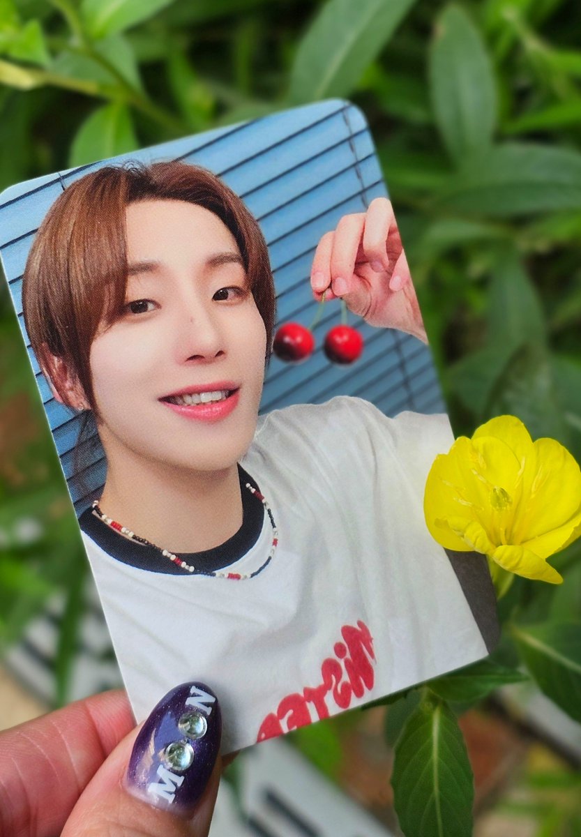 younee722's tweet photo. D+463]D-249 오늘은 뭄체리🍒 #문종업 이랑
반짝이던 부끄부끄 가오리 문종업도 생각나서
오늘도 #Hold_up 💕
오늘은 어디니? 뭐하니?
#오늘도_문종업충전하기 
#MoonJongUp #文鐘業 #ムン・ジョンオプ https://t.co/d87n7RD72Y