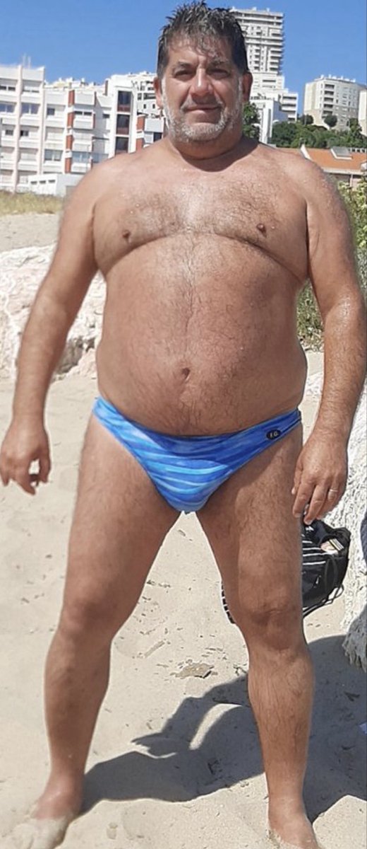 Fabianhpmx's tweet photo. Rico macho maduro le encanta pegarse sus buenas deslechadas❤️😘 si quieres ver como avienta leche  únete al grupo de Telegram a un pequeño costo $ mándame mensaje privado para unirte al mejor grupo de puros maduros ricos https://t.co/VhkDT7o2Xm