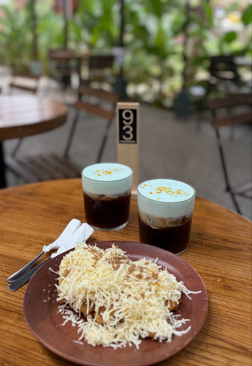 apinchofpie's tweet photo. mont blanc date https://t.co/1GtIA29frt