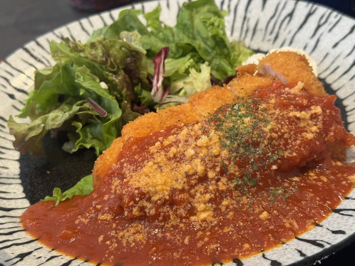 ArcRavenIYNK's tweet photo. おひるごはん
鶏 まる赤坂
チキンコルドンブルー https://t.co/cRqJbEC28e