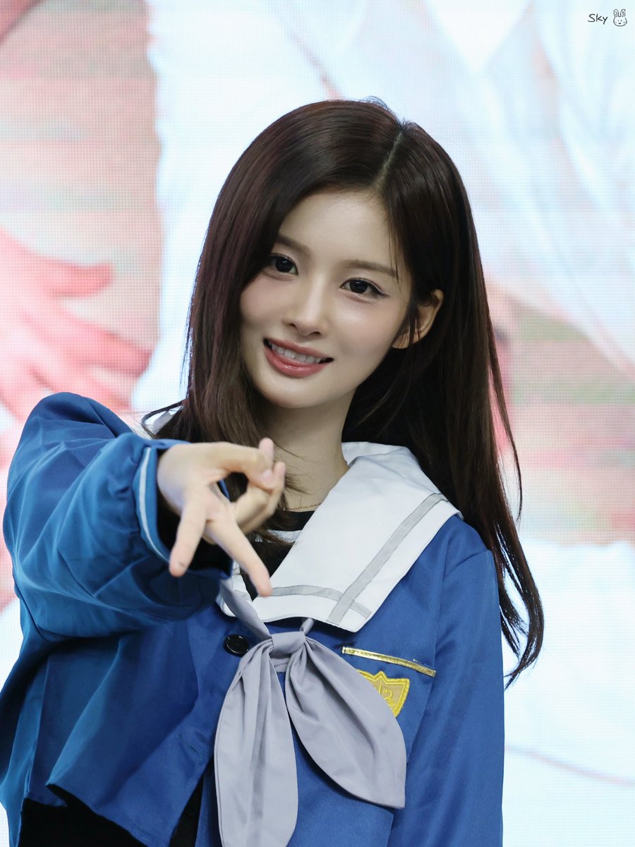 Sullyoon_Sky's tweet photo. 260822 💙

#엔믹스 #설윤 #NMIXX #SULLYOON https://t.co/ivbRMKkp5C