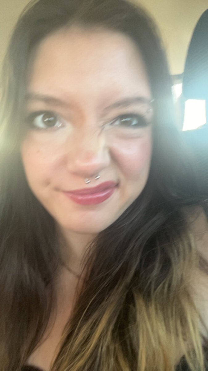 ainegf tweet picture