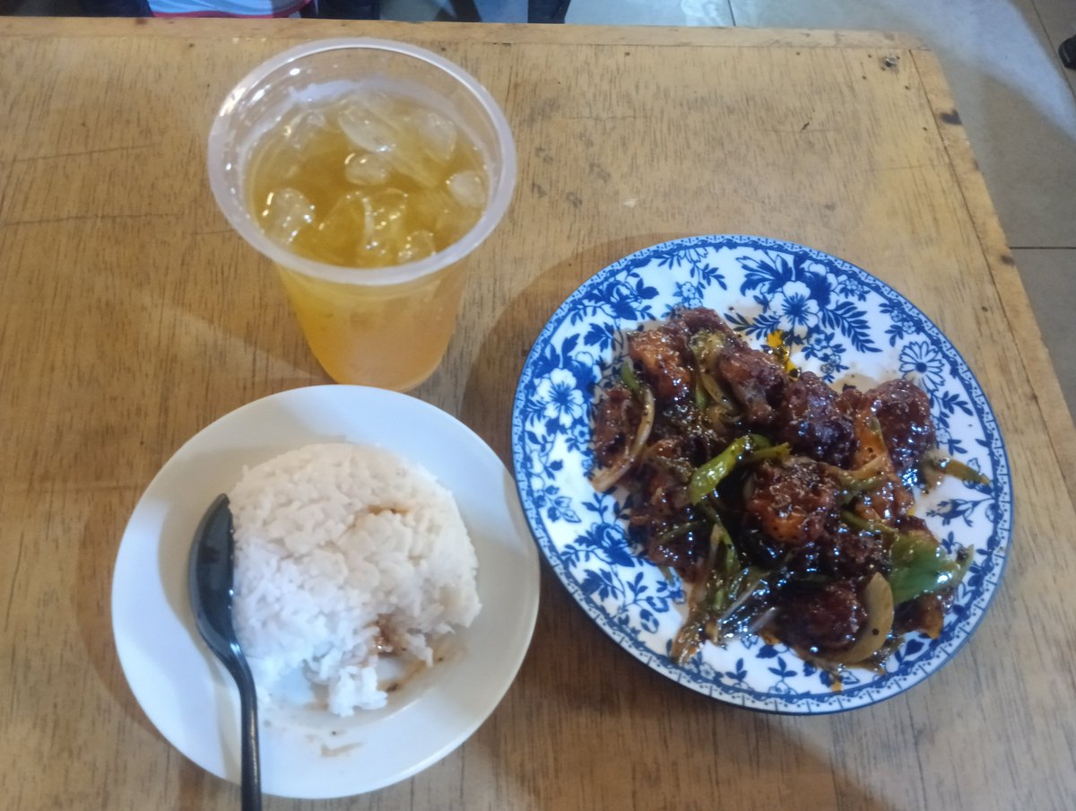 Lanthehunt_'s tweet photo. niatnya mau berenang dulu tapi malah tutup jadinya sung kesini🤤 https://t.co/tXcSw9DxB8