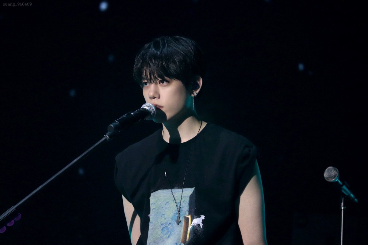 rang_960409's tweet photo. 260823 엔플라잉 엔콘5 광주

진심 4시간 내내 얼굴보면서 감탄만했음

#엔플라잉 #차훈 https://t.co/SeJrauhe6j