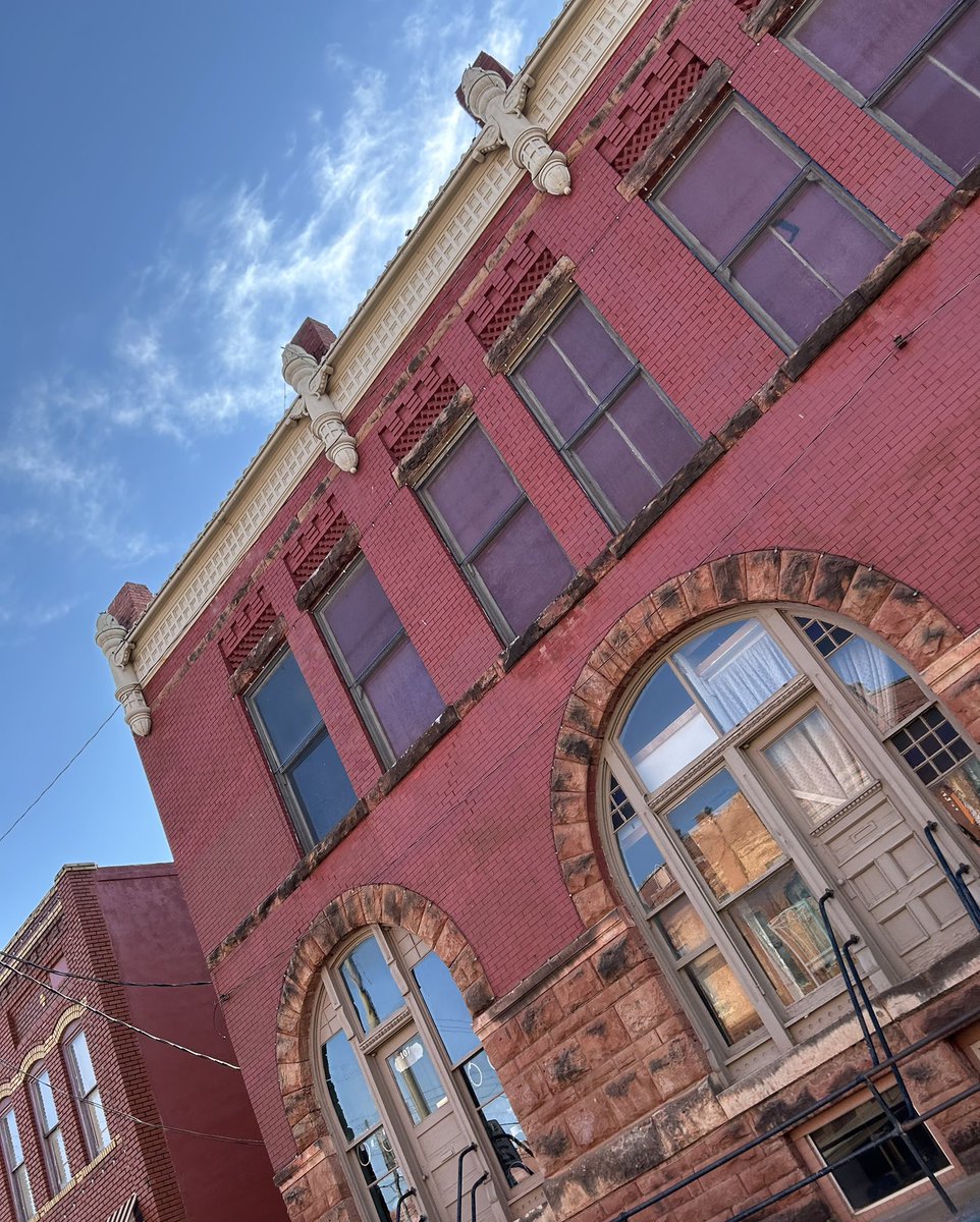 eighthdaughterr's tweet photo. Architecture snapshots in a historical district ⛪️⛱️
#photoblog #photography #architecture #lifestyleblog https://t.co/cq0UKaoGiE