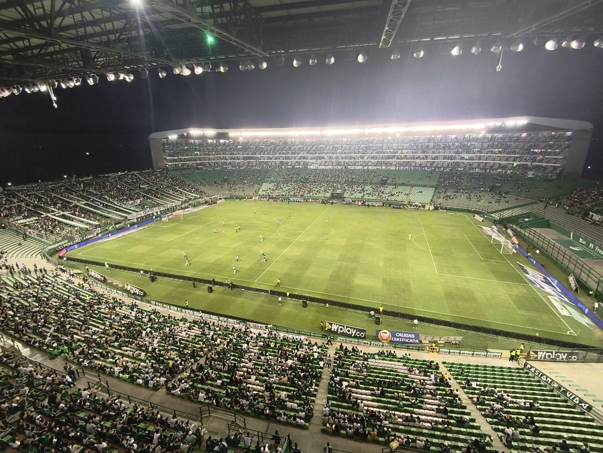 CARuizP's tweet photo. Hoy conocí el Palmaseca 💚💚💚 https://t.co/3OiQAGu27n