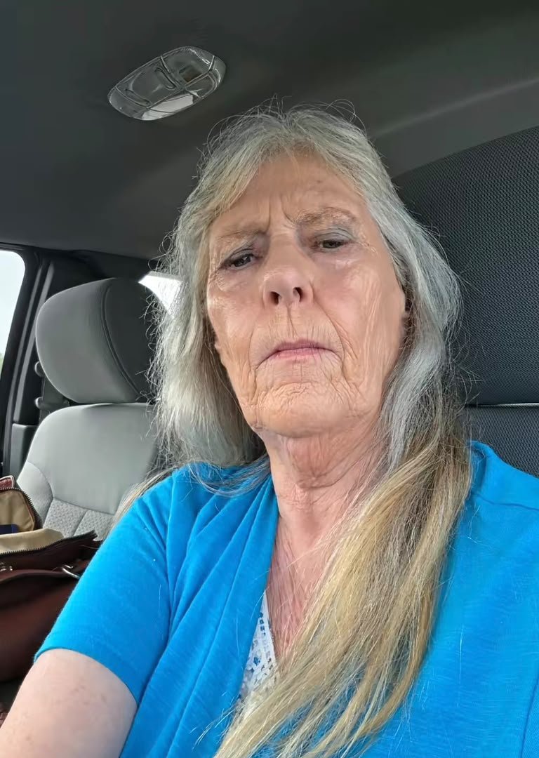 Sheidinger88's tweet photo. @Elizabeth71729 I'm 61, divorced https://t.co/Nab32W0vt0