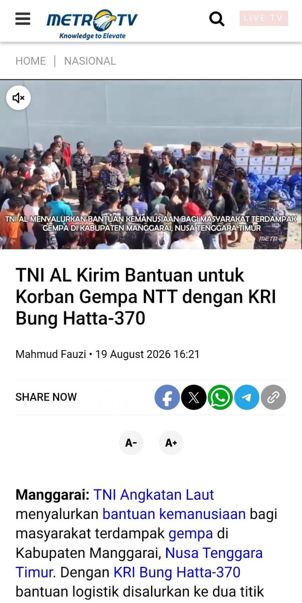 MarpunOmar's tweet photo. Pada malam yang kelam di saat orang lain tidur, TNI tetap berjaga dan berpatroli tanpa henti menjaga keamanan.
Hadir Hingga Pelosok https://t.co/xPtgN53I2B