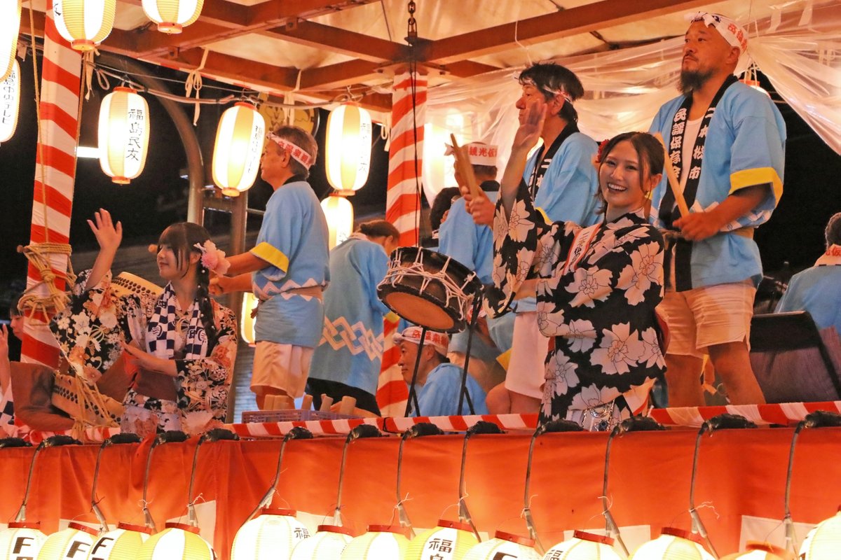 NihonmatsuCity's tweet photo. ◆夏の終わりに盆踊り①◆
8/22、23に #第72回岳温泉観光仮装盆踊り が岳温泉ヒマラヤ大通りで盛大に開催されました。
#夏 #岳温泉 #盆踊り #祭り #浴衣 #仮装 #コスプレ #DakeOnsen #bondance
取材:秘書政策課 ℡0243(55)5096 https://t.co/Bb89sCwtXO