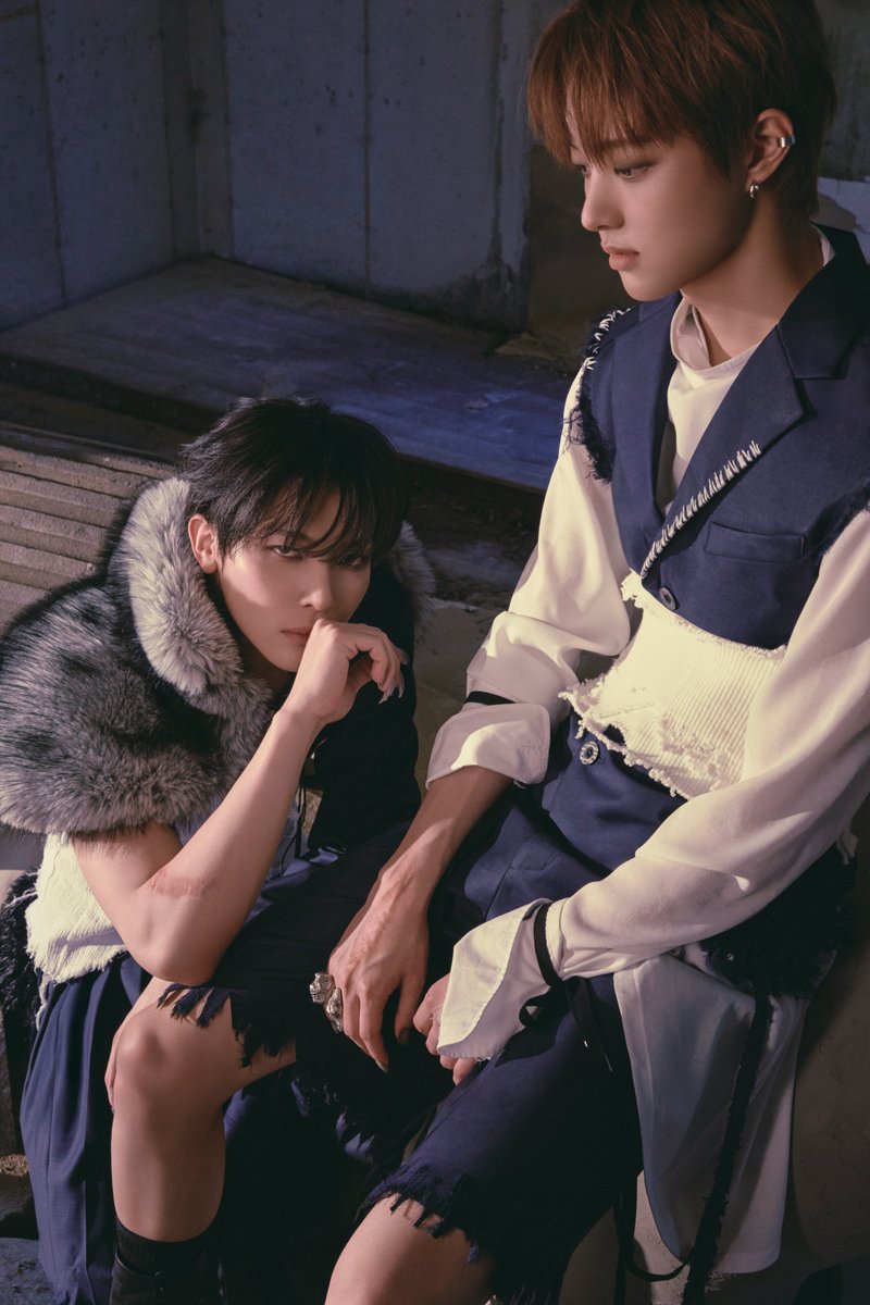 YX_LABELS's tweet photo. [&amp;TEAM] 
KR 2nd Mini Album 'Mark on Me' 
Concept Photo CRAVE YOU ver.
#EJ #NICHOLAS 

2026.09.08 18:00(KST)

https://t.co/2B9syxIfk1

#MarkonMe
#andTEAM #앤팀 
#andTEAM_MarkonMe https://t.co/2uBwpnyl24