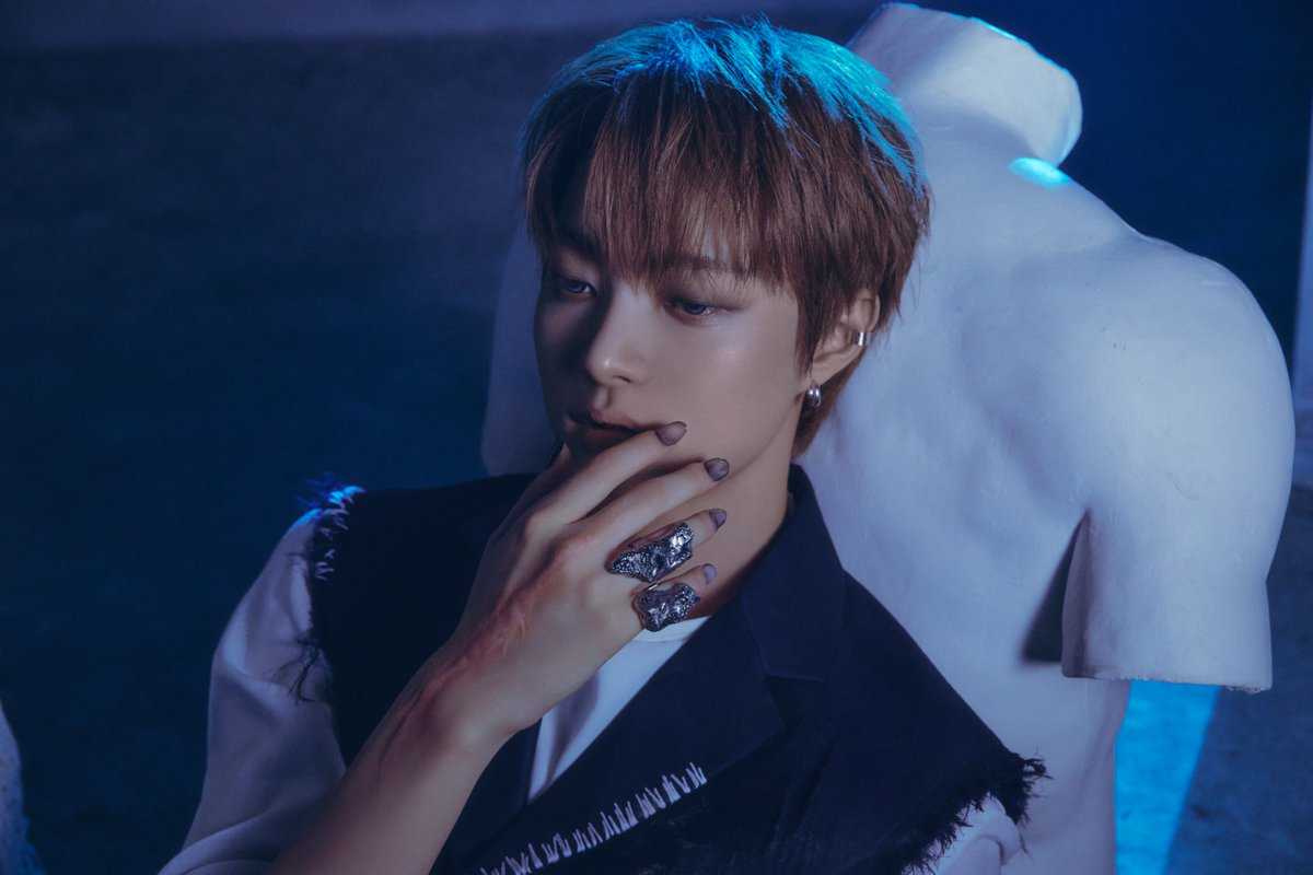 YX_LABELS's tweet photo. [&amp;TEAM] 
KR 2nd Mini Album 'Mark on Me' 
Concept Photo CRAVE YOU ver.
#EJ

2026.09.08 18:00(KST)

https://t.co/2B9syxIfk1

#MarkonMe
#andTEAM #앤팀 
#andTEAM_MarkonMe https://t.co/aJCJTuI6dp