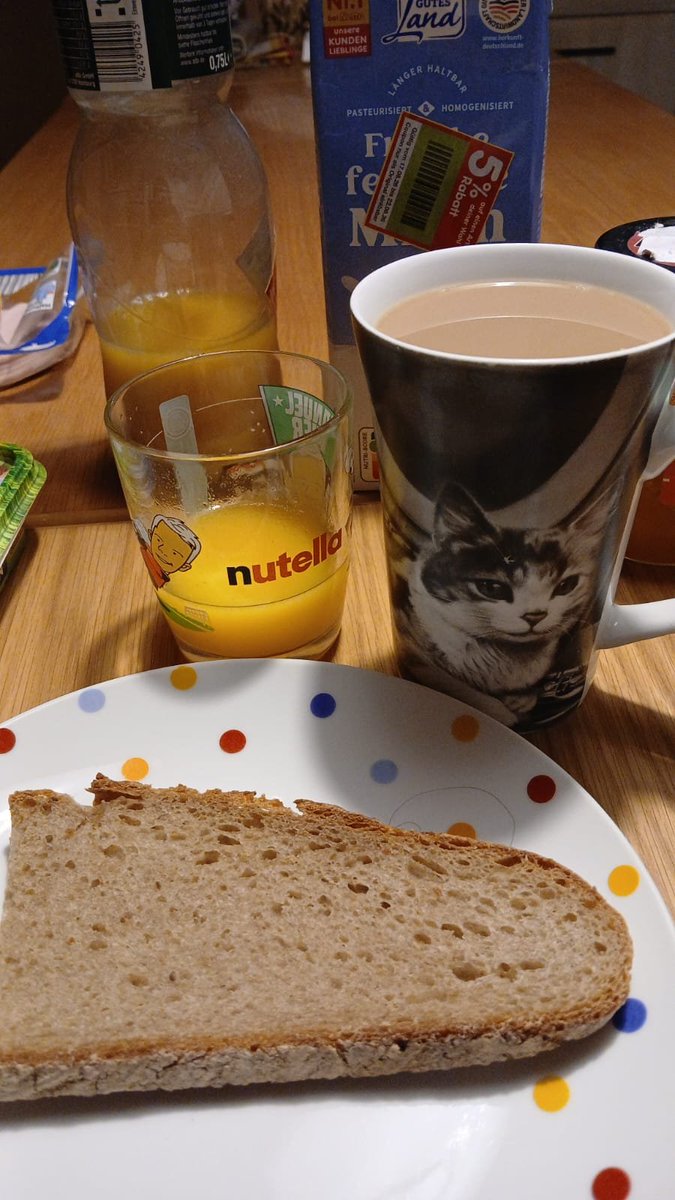 johnsmithmo56's tweet photo. Breakfast is ready ☕🍞🧇 https://t.co/Nx5L0IQsnM