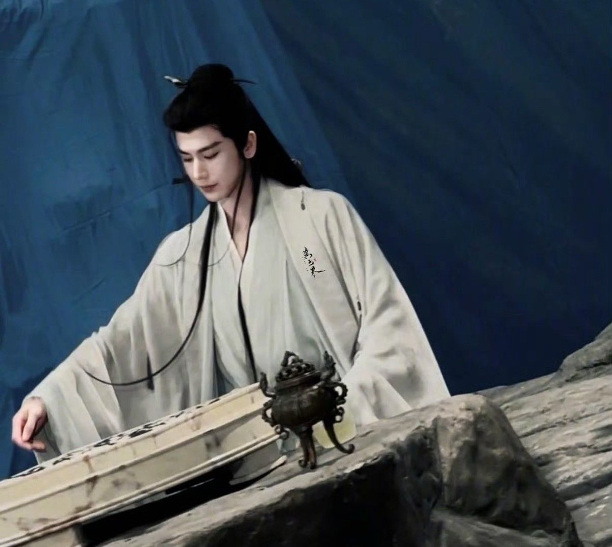 PanSuphakh's tweet photo. Xie Chongรูปลักษณ์สง่างามดังหยกขาวชั้นดี
ดั้งเทพเซียนที่ดูงดงามไร้ที่ติ...
แต่ใครจะรู้จริงๆคือตัวร้าย😈
#จางหลิงเฮ่อ
#ZhangLinghe
Cr.ในรูป https://t.co/pdIrD6RatB