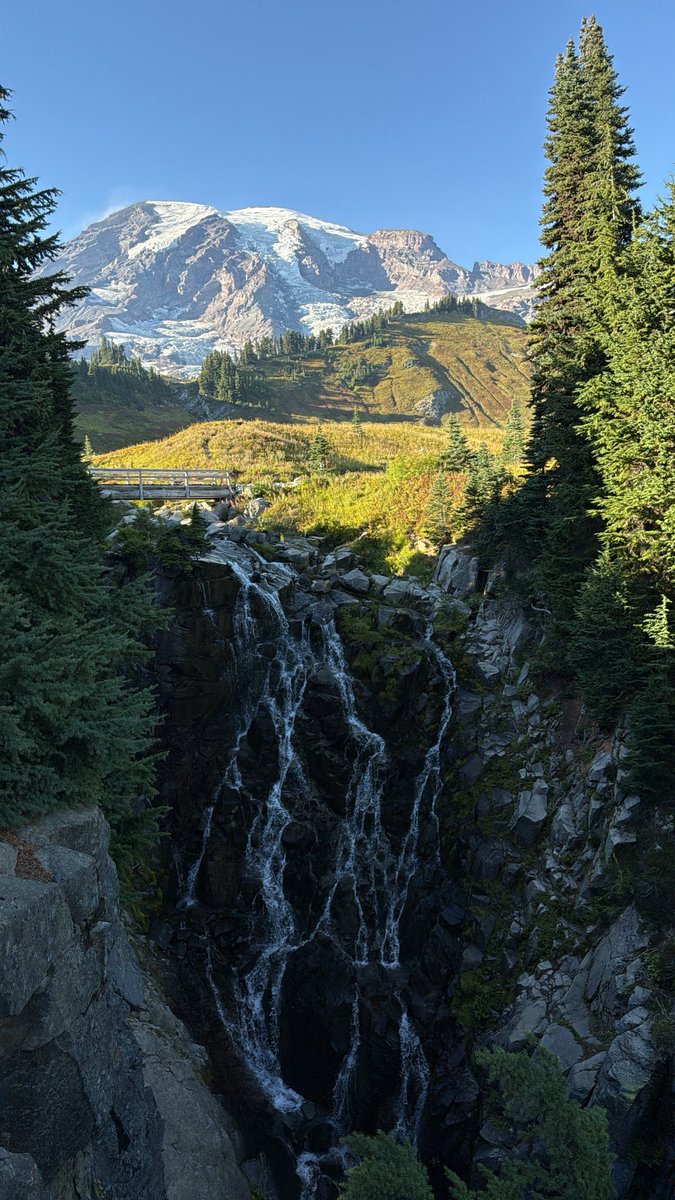 outofthiswrldn's tweet photo. my fav hikes so far https://t.co/wwYoFus7oL