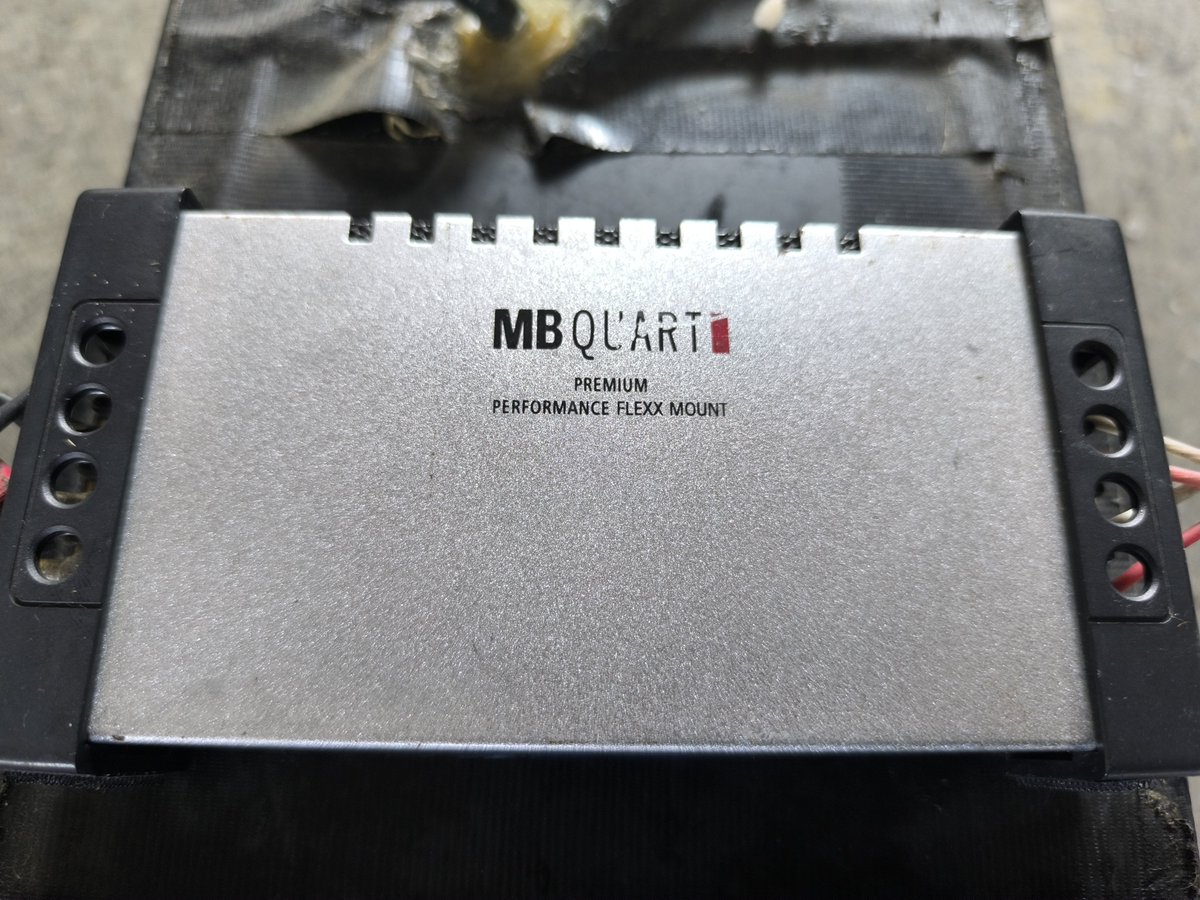 Dc5Seraphim's tweet photo. MBクォートの…部品名称分かりません
これも取りに来たら無料
発送なら送料と2千円くらいで
MBQUART https://t.co/4rIl5bTN1J