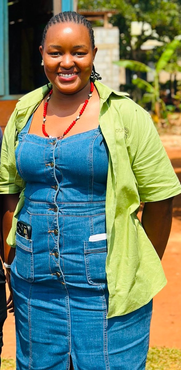 rac_akrightcity's tweet photo. Good morning y’all☺️. 

A smile that speaks of joy, a heart committed to service, and a presence that makes the journey worthwhile. 

Our Vice President, Rtr. Sheila Gatare,  in her element.😎🤝

#Rotary #PeopleofAction https://t.co/rl18V2SdKL