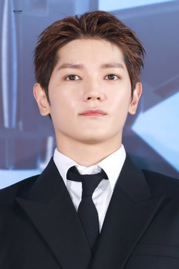 23februaryZ's tweet photo. FACE CARD 🤵🏻🖤 https://t.co/syWDlao0EQ