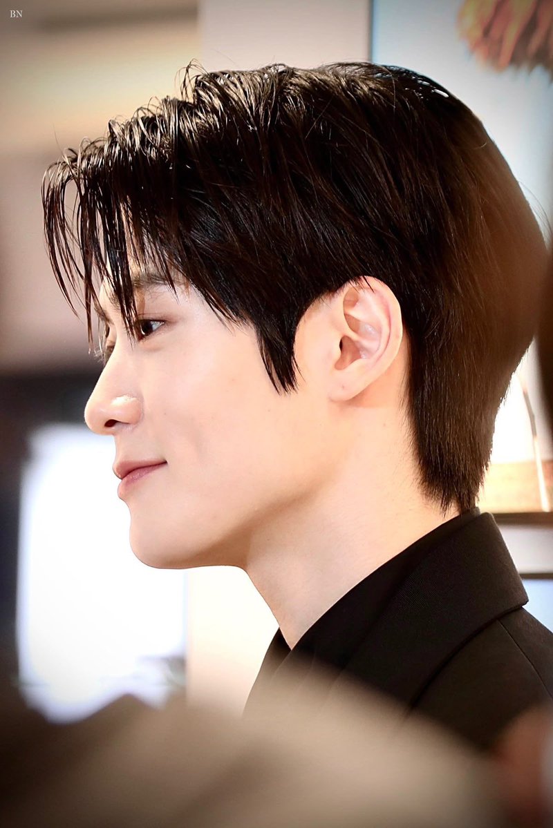 jaee_lvuu's tweet photo. 옆모습도 완벽,,,,,,, https://t.co/zdXq2xdv7N