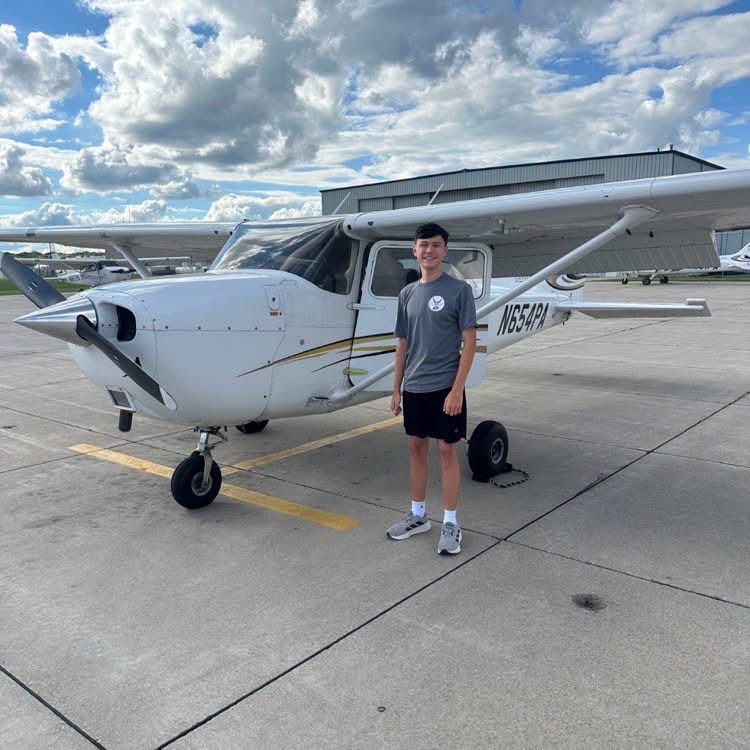 SCHSPG's tweet photo. ✈️🦬 From BUFF to PILOT! 🚨 Deacon Arnold was 1 of just 94 AFJROTC cadets selected nationwide—and the FIRST of 19 in his class to earn his Private Pilot Certificate! 🏆👏 We’re so proud! 💙💛 #ClassOf2027 #GoBuffs https://t.co/WgPlfxplfu
