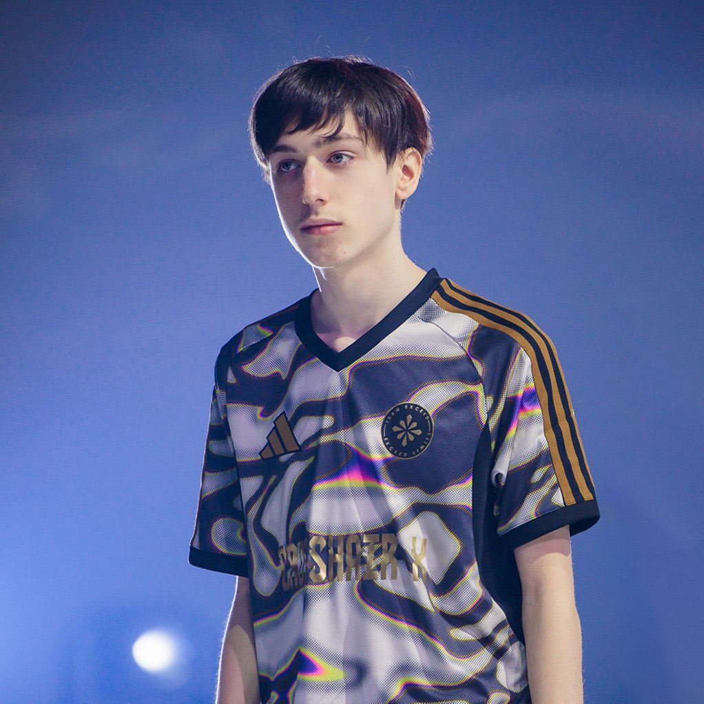 compFNclips's tweet photo. Who thinks Peterbot is going to make history and destroy all the pros at the World Cup in Belgium? https://t.co/EydTSrb8AI