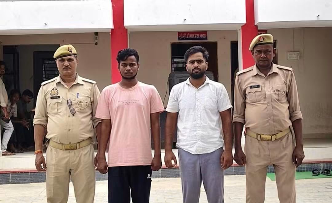6001Ahir's tweet photo. मै इस स्कूल का वीडियो बनाया तो मुझपर झूठ केस कर दिया गया है #azamgarh https://t.co/JnxSdz7V2r