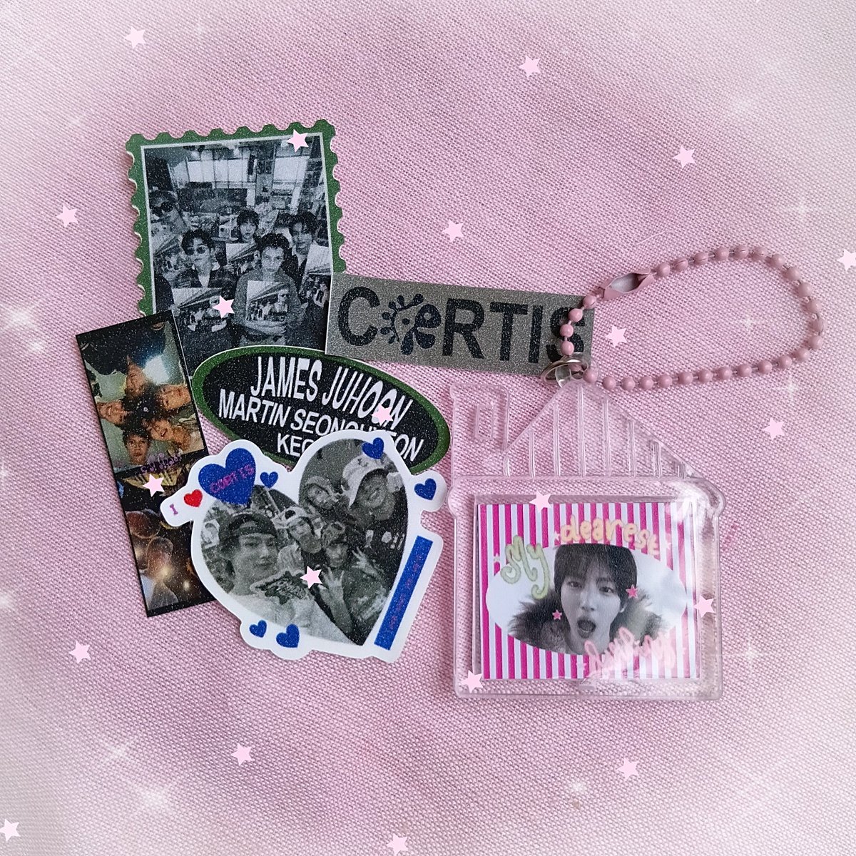 luckyroomss's tweet photo. today's mail ⋆౨ৎ˚⟡˖
so happy to have these cuties with me ♡ thank you for the trades @hhwaniesc ! 🥹💗 https://t.co/ZVlAOuuVA5
