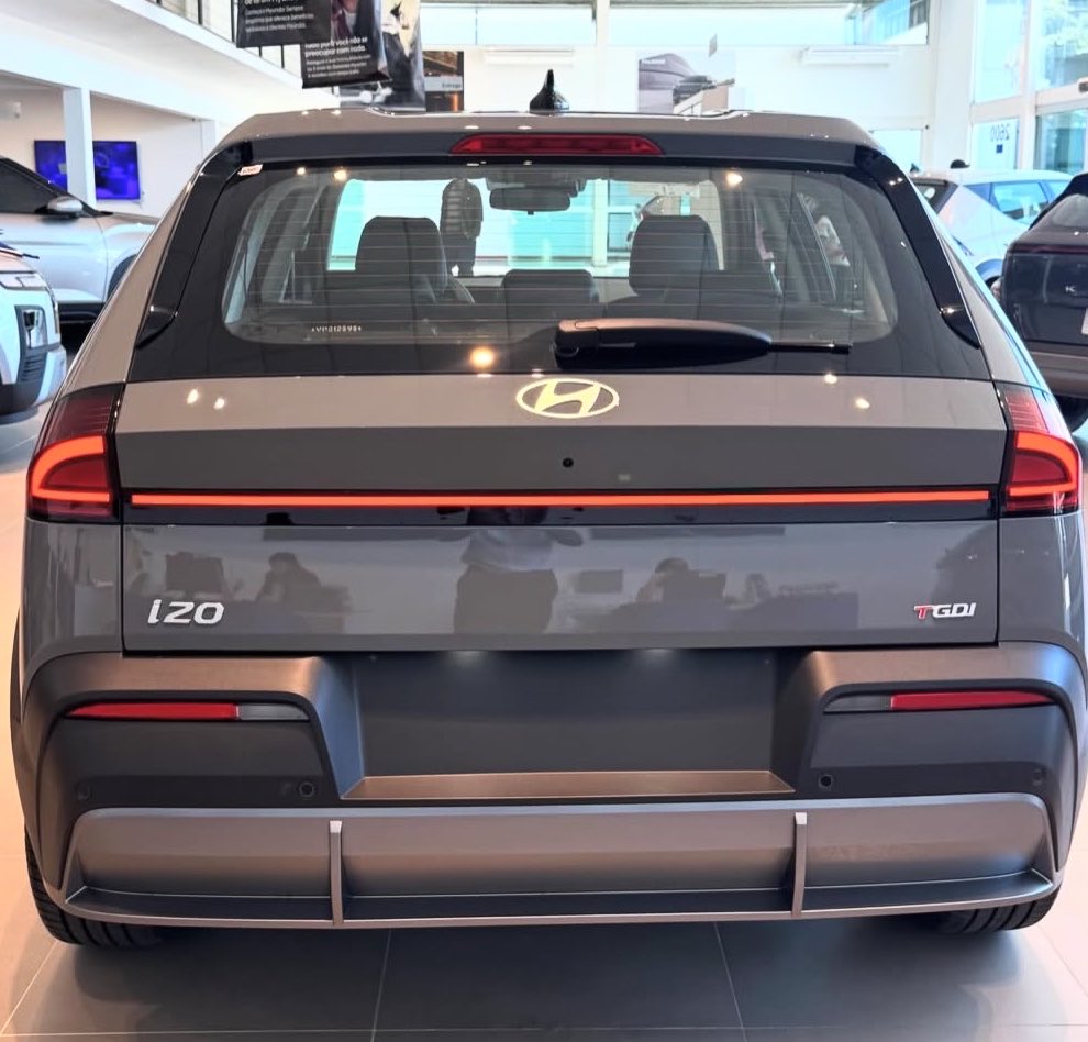 technowavecom's tweet photo. 2027 model Hyundai i20’nin canlı görüntüleri sızdırıldı! https://t.co/KdjLwVcprM
