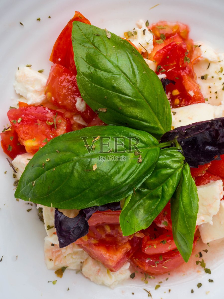 YeohAllan's tweet photo. Just tried the juicy organic cherry tomatoes from local farm  Bursting with natural sweetness, crisp texture, no weird aftertaste – perfect for quick salads or snacking! Highly recommend for fresh ingredient lovers #FoodFind #LocalProduce， https://t.co/dkVuBN74iq