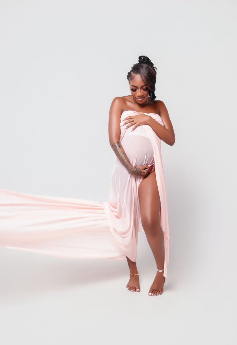 KaiiDacoolest's tweet photo. Bitch Imma MOTHAAAAAA 🤰🏽💗 https://t.co/TYp3BqRKNf