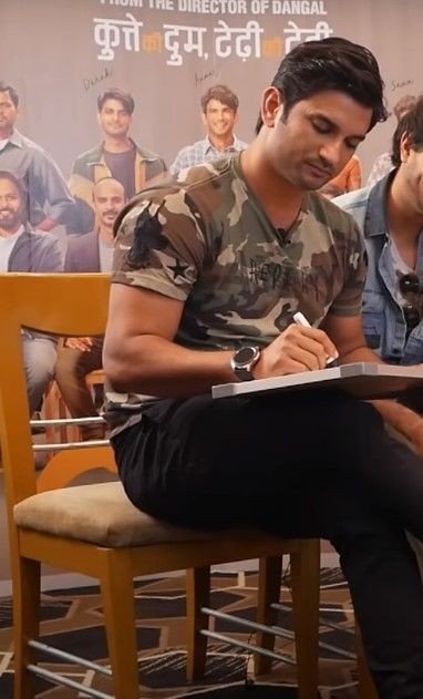 Nandini41982051's tweet photo. ✨🖤 𝗧𝗛𝗘 𝗖𝗨𝗥𝗧𝗔𝗜𝗡 𝗙𝗔𝗟𝗟𝗦. 𝗧𝗛𝗘 𝗔𝗨𝗗𝗜𝗘𝗡𝗖𝗘 𝗛𝗔𝗦 𝗦𝗣𝗢𝗞𝗘𝗡. 🖤✨

🌟 𝗦𝗦𝗥 𝗥𝗲𝗮𝘀𝗼𝗻𝟰 𝗕𝗼𝗹𝗹𝘆𝘄𝗼𝗼𝗱 𝗗𝗲𝗺𝗶𝘀𝗲 🌟

What happened to Sushant Singh Rajput left questions that refuse to disappear. 🕯️♾️

Today, the audience is choosing conscience over glamour, truth over narratives, and dignity over an industry that failed to stand with him.

We remember. We question. We refuse to forget. ✊🏼🔥

The rejection is not about one film or one star—
it is a verdict against a culture of silence.

━━━━━━━━━━━━━━
𝗡𝗢 𝗦𝗨𝗦𝗛𝗔𝗡𝗧 • 𝗡𝗢 𝗕𝗢𝗟𝗟𝗬𝗪𝗢𝗢𝗗
━━━━━━━━━━━━━━

#JusticeForSushantSinghRajput
#BoycottBollywood