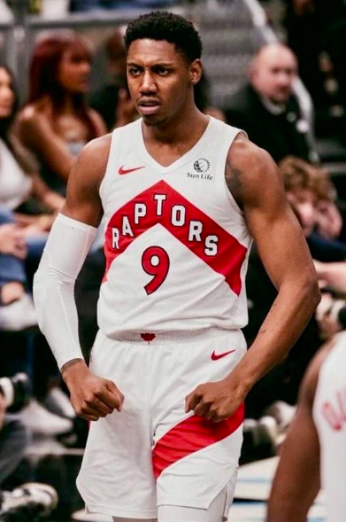 SleeperRaptors's tweet photo. Everyone talks about the Raptors' defense, but good luck dealing with a wing trio of RJ Barrett, Scottie Barnes, and Kawhi Leonard. 😤 https://t.co/kui0CxPdns